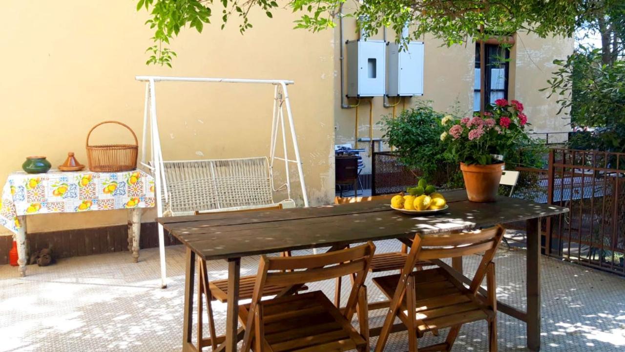 B&B Etnea Centoundici ニコロージ エクステリア 写真